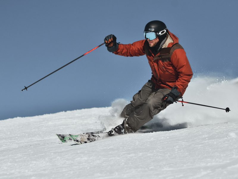 How to keep safe whilst skiing, Egham and Woking